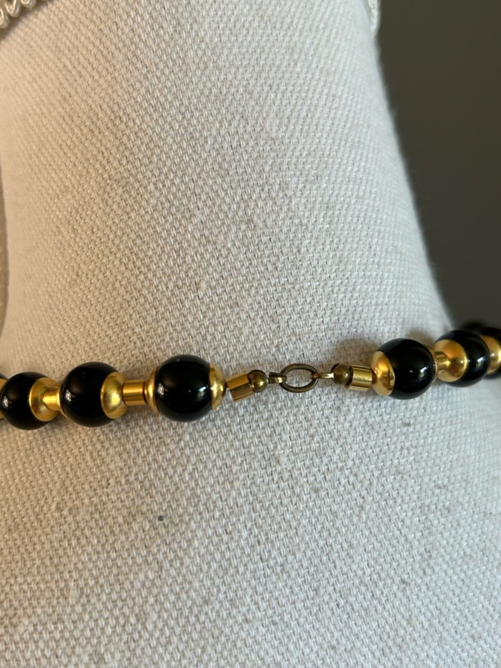 Vintage Black and Gold Beaded Necklace - Picture 4 of 5